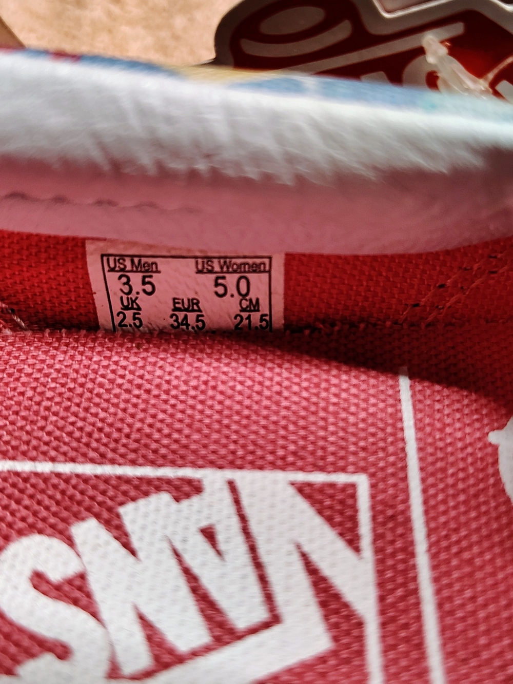 Vans Vintage Alice In Wonderland Size Women 5 Youth 3.5